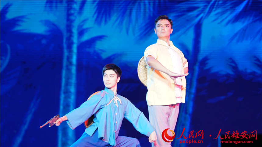 第十三屆中國(guó)藝術(shù)節(jié)閉幕式文藝演出現(xiàn)場(chǎng)。人民網(wǎng) 楊華龍攝
