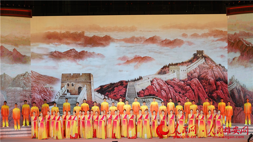 第十三屆中國藝術(shù)節(jié)閉幕式文藝演出現(xiàn)場。人民網(wǎng) 楊華龍攝
