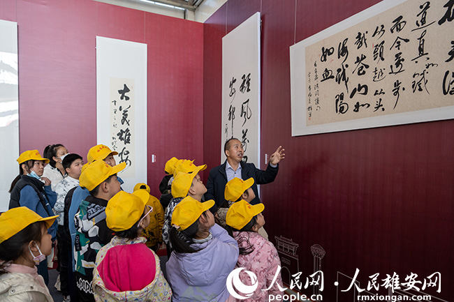 圖為作品展現(xiàn)場。薛志勇攝