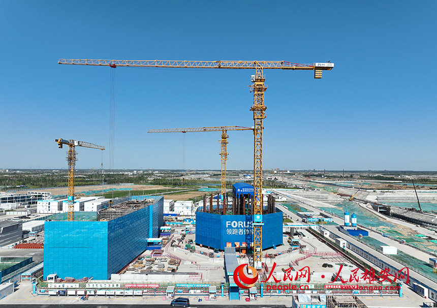 航拍中國中化大廈項(xiàng)目建設(shè)現(xiàn)場。人民網(wǎng) 李兆民攝