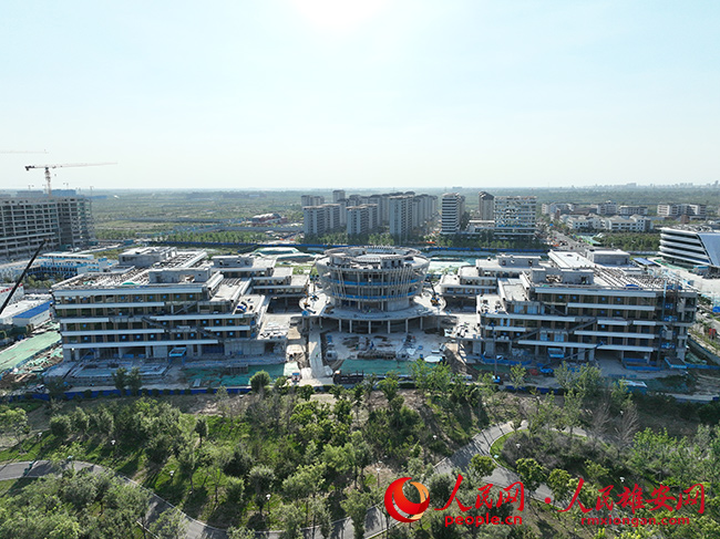 正在建設(shè)的中國(guó)電信智慧城市產(chǎn)業(yè)園項(xiàng)目。李兆民攝