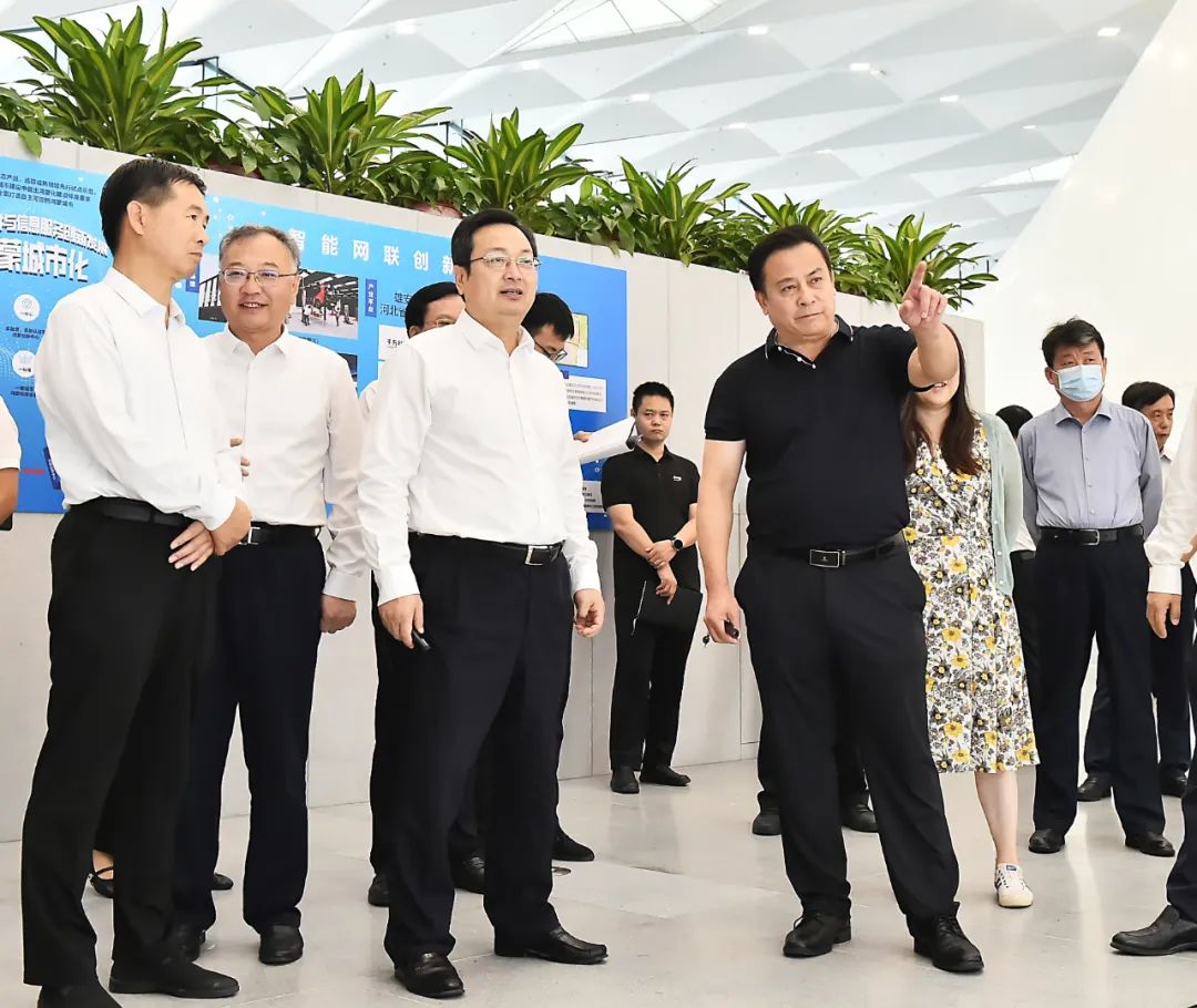 張國華調(diào)研雄安城市計算中心建設(shè)運(yùn)營情況。劉向陽攝