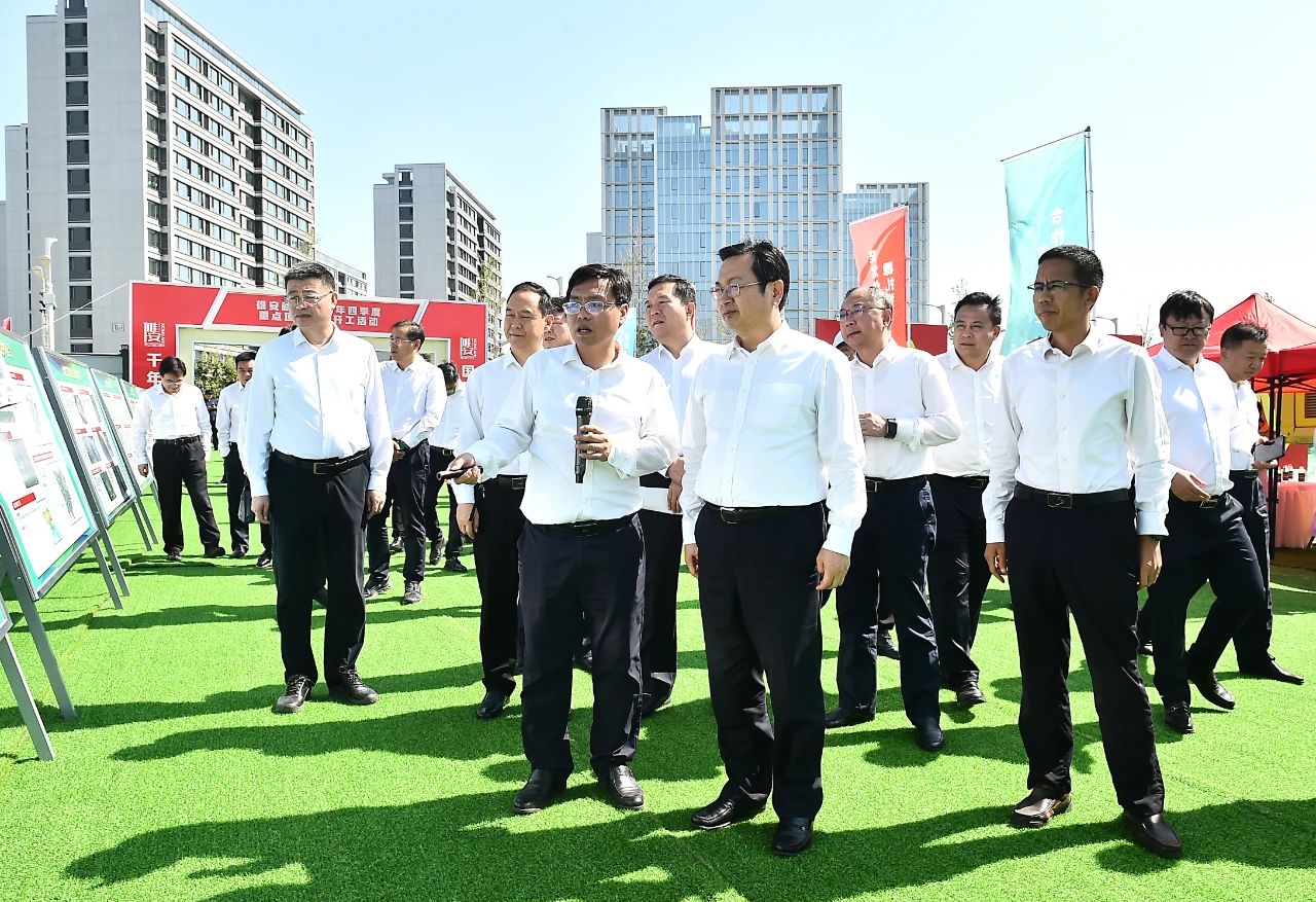 雄安新區(qū)舉行四季度重點(diǎn)項(xiàng)目集中開工活動(dòng)。劉向陽攝