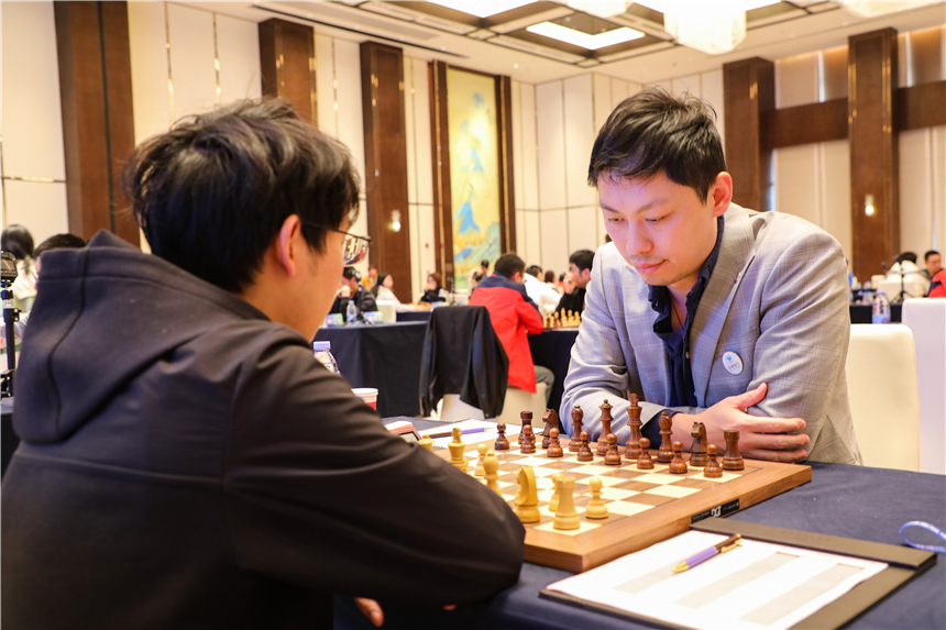 2023年“金融創(chuàng)新杯”中國國際象棋甲級(jí)聯(lián)賽總決賽比賽現(xiàn)場。胡忠攝